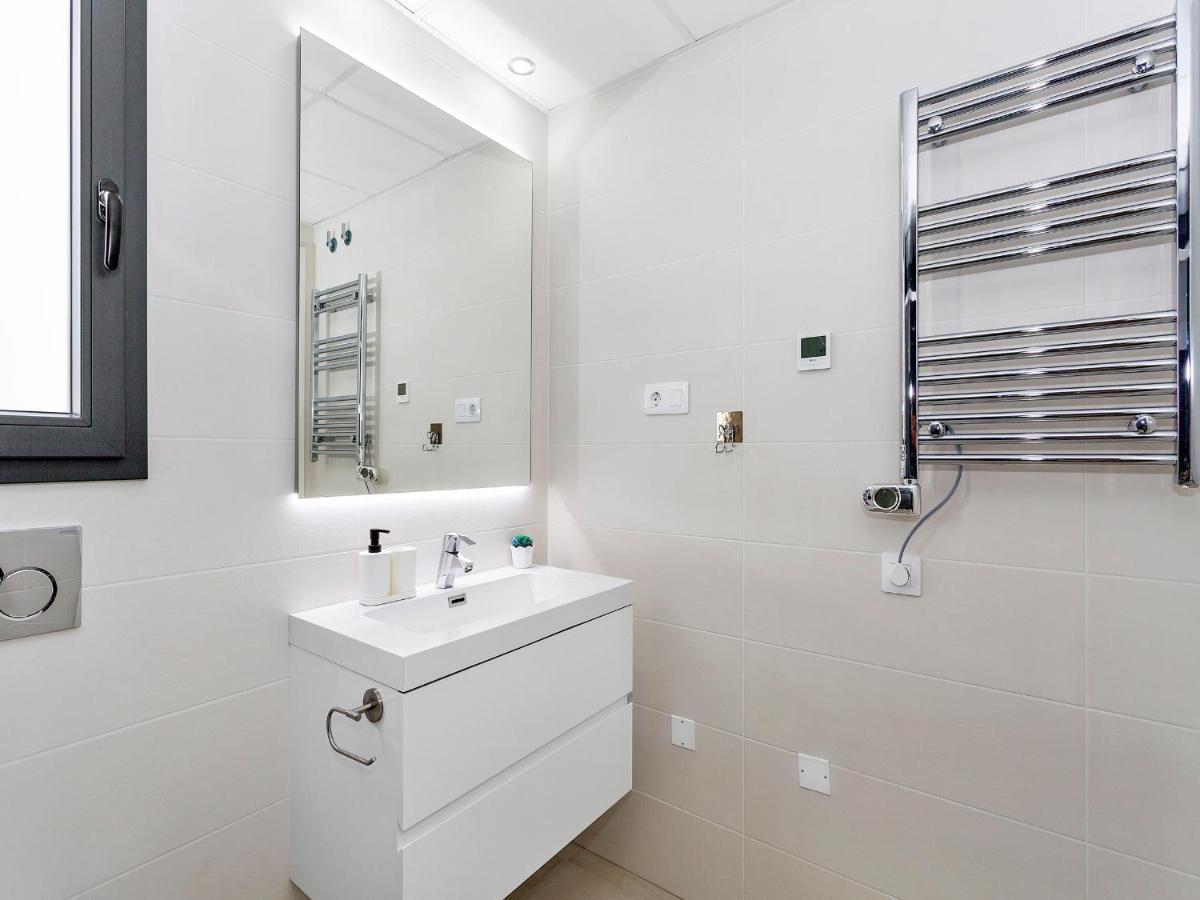 Lovely First Floor Apartment, Heating Pool ! Alicante Exterior photo